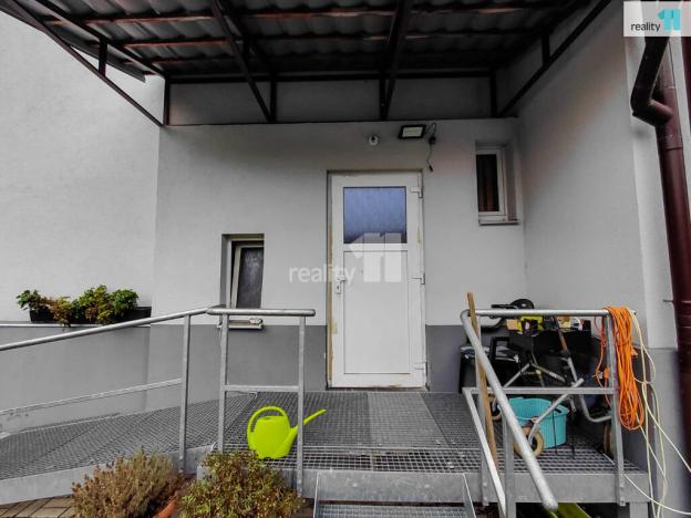 Prodej bytu 2+1, Cheb, Májová, 80 m2