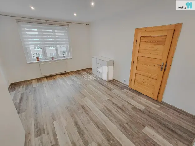 Prodej bytu 2+1, Cheb, Májová, 80 m2