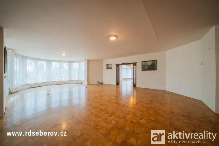 Prodej obchodního prostoru, Praha - Šeberov, K Hrnčířům, 1093 m2