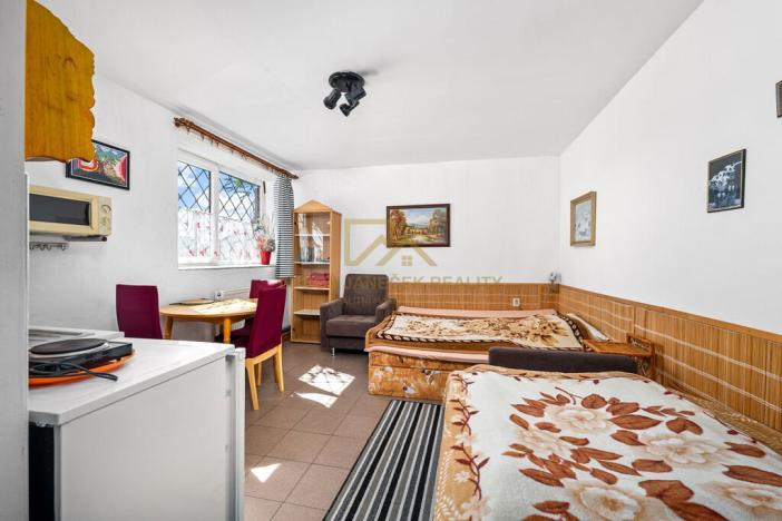 Prodej rodinného domu, Černá v Pošumaví, 210 m2