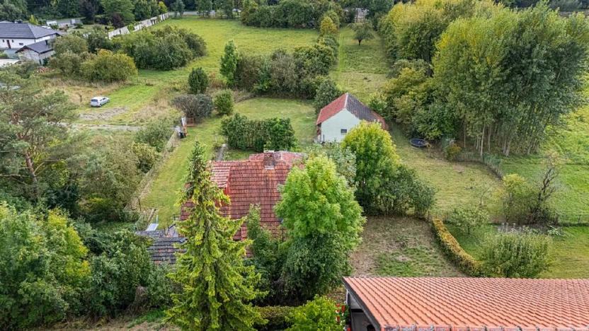 Prodej pozemku pro bydlení, Uhersko, 3765 m2