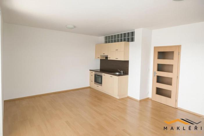 Pronájem bytu 1+kk, Pardubice - Trnová, Jozefa Gabčíka, 34 m2