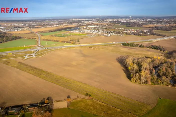 Prodej komerčního pozemku, Roudné, 37224 m2