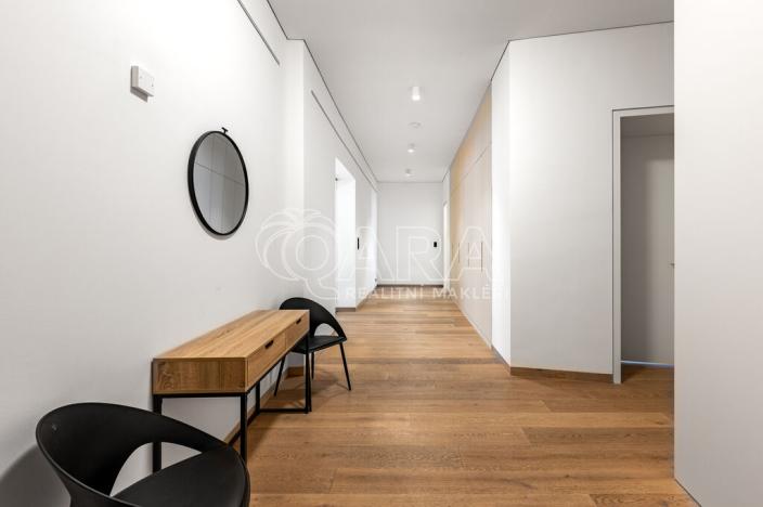 Pronájem bytu 3+kk, Praha, Truhlářská, 186 m2