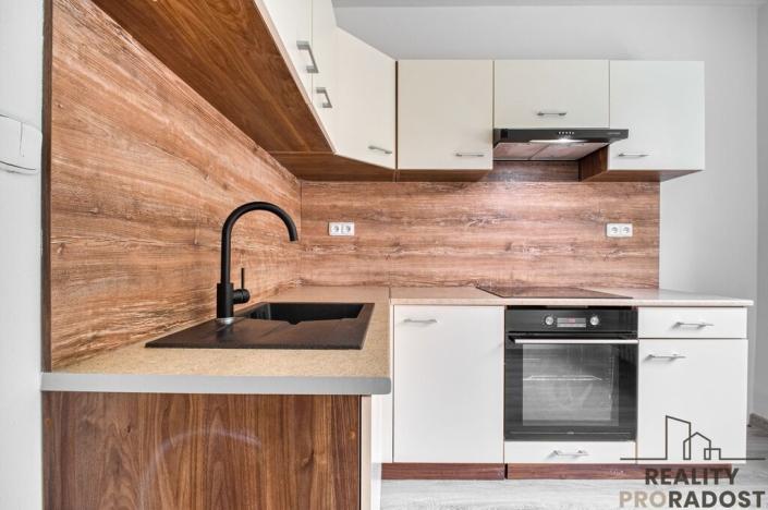 Pronájem bytu 2+1, Frýdek-Místek - Frýdek, Lískovecká, 66 m2