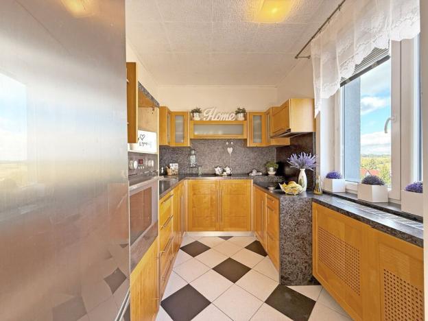 Prodej bytu 4+1, Lišov, Čechova, 78 m2