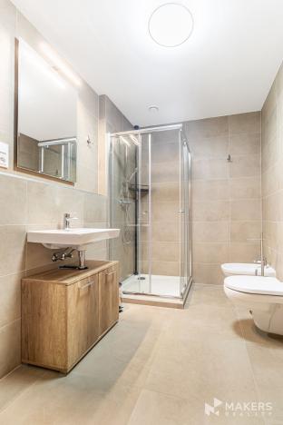 Pronájem bytu 2+kk, Praha - Karlín, Sokolova, 60 m2