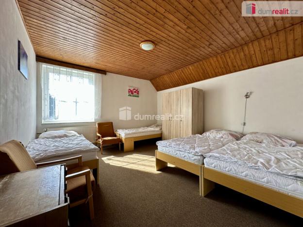 Prodej ubytování, Pernink, Školní louka, 140 m2