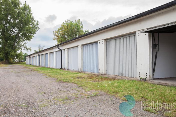 Prodej garáže, Hradec Králové, U Mostku, 19 m2