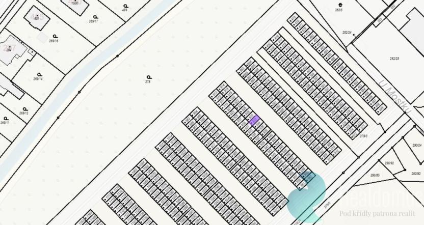 Prodej garáže, Hradec Králové, U Mostku, 19 m2