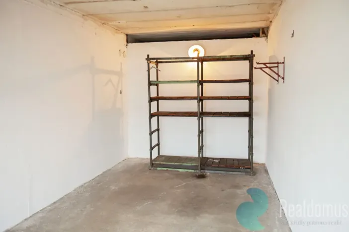 Prodej garáže, Hradec Králové, U Mostku, 19 m2