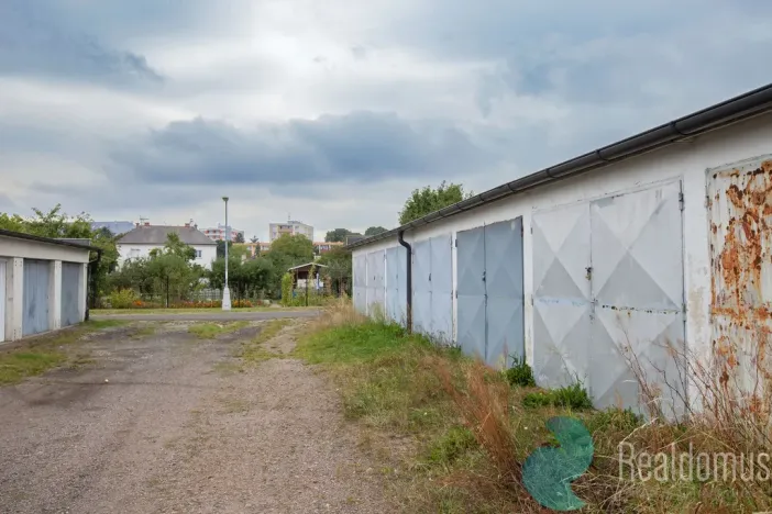 Prodej garáže, Hradec Králové, U Mostku, 19 m2