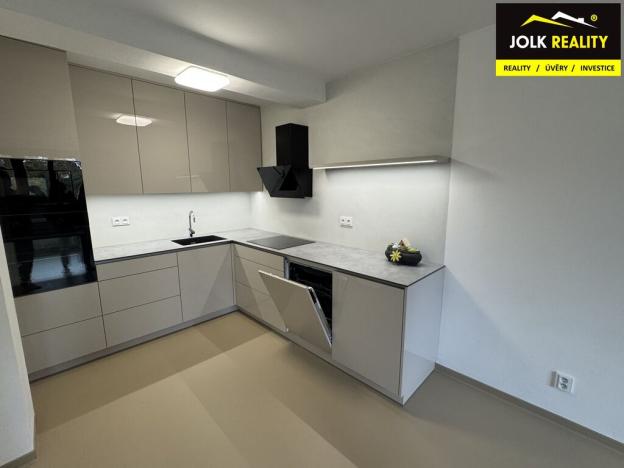 Pronájem bytu 3+kk, Opava, Rooseveltova, 91 m2