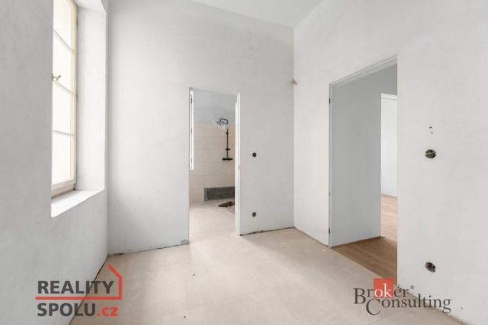 Prodej bytu 2+kk, Jince, Slavíkova, 70 m2