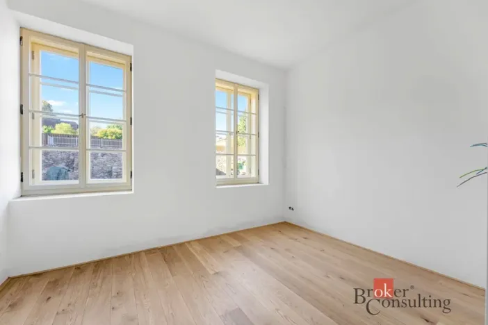 Prodej bytu 2+kk, Jince, Slavíkova, 70 m2