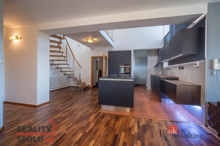 Prodej rodinného domu, Praha - Stodůlky, Za Mototechnou, 200 m2