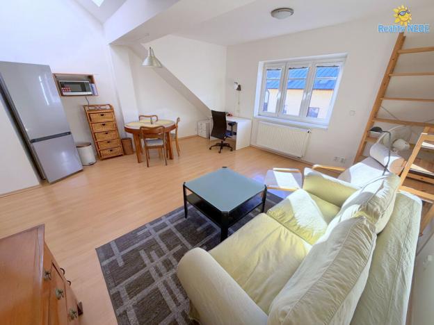 Pronájem bytu 2+kk, Praha - Krč, Na Dvorcích, 50 m2