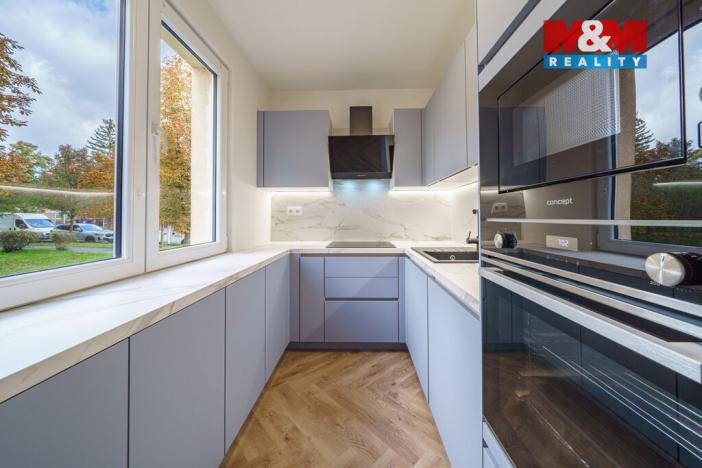 Prodej bytu 3+1, Kadaň, Komenského, 76 m2