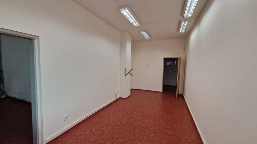 Pronájem obchodního prostoru, Praha - Chodov, Roztylská, 450 m2