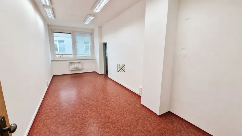 Pronájem obchodního prostoru, Praha - Chodov, Roztylská, 450 m2