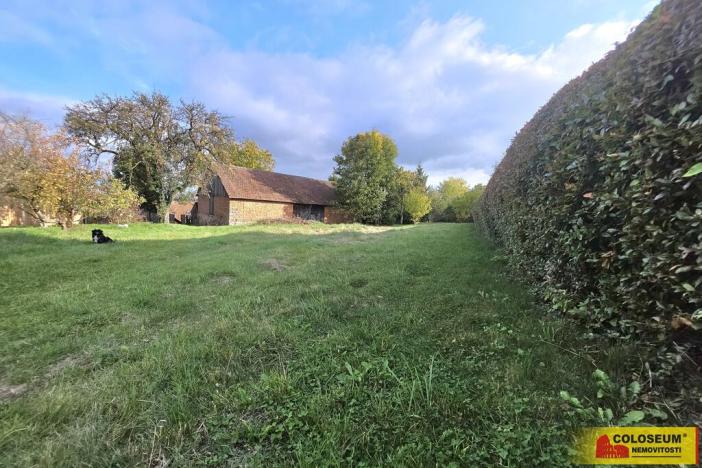 Pronájem zahrady, Lesní Hluboké, 1471 m2