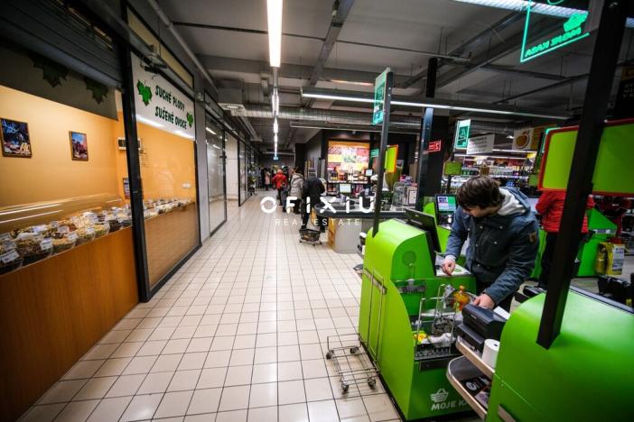 Pronájem obchodního prostoru, Brno, náměstí Svobody, 13 m2