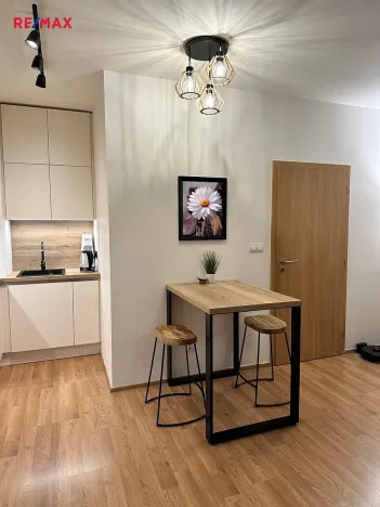 Pronájem bytu 3+kk, Praha - Čakovice, Bermanova, 78 m2