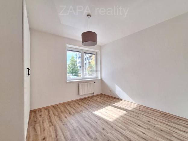 Pronájem bytu 4+kk, Praha - Horní Měcholupy, Padovská, 74 m2