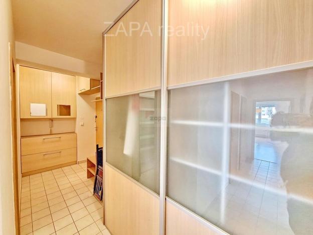 Pronájem bytu 4+kk, Praha - Horní Měcholupy, Padovská, 74 m2