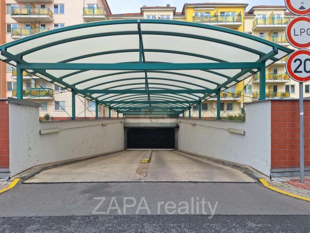 Pronájem bytu 4+kk, Praha - Horní Měcholupy, Padovská, 74 m2