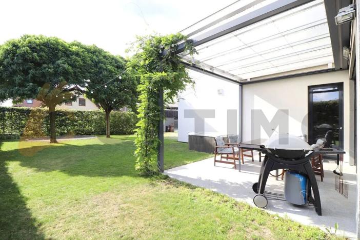 Prodej rodinného domu, Praha - Dolní Chabry, Počeradská, 332 m2