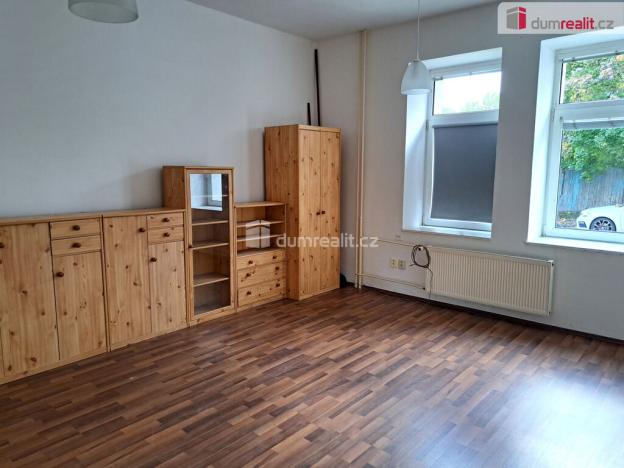 Pronájem bytu 1+kk, Ústí nad Labem - Střekov, Varšavská, 37 m2