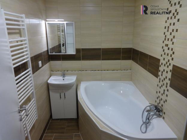 Pronájem bytu 2+1, Sokolov, Alšova, 61 m2