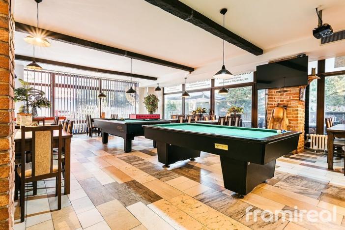 Pronájem restaurace, Brno, Řezáčova, 294 m2