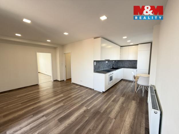 Pronájem bytu 2+kk, Louny, Tyršovo nám., 52 m2