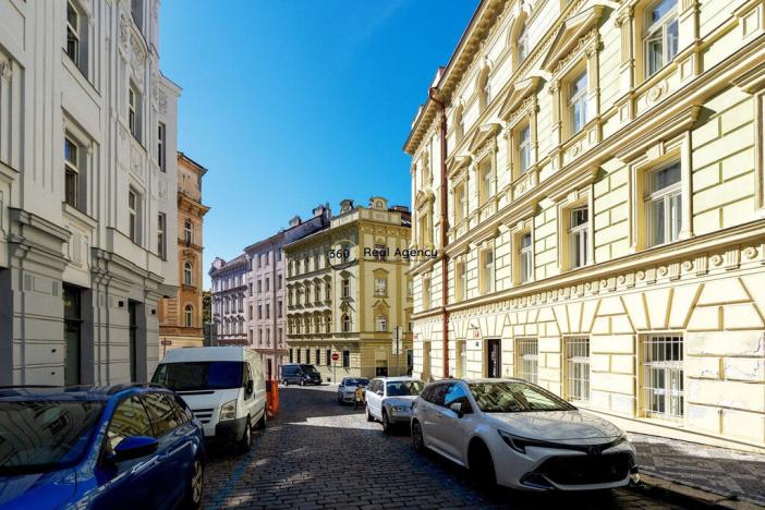 Prodej bytu 2+kk, Praha - Vršovice, Černomořská, 43 m2