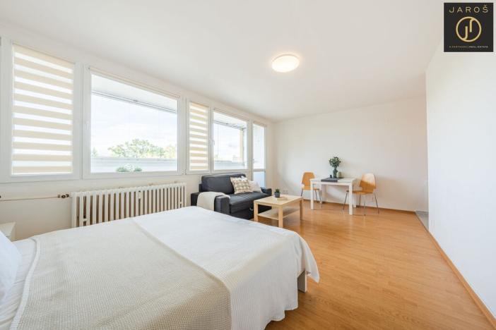 Prodej bytu 1+kk, Praha - Prosek, Lovosická, 33 m2