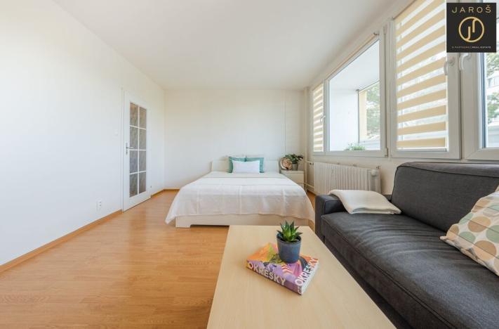 Prodej bytu 1+kk, Praha - Prosek, Lovosická, 33 m2