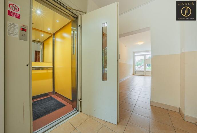Prodej bytu 1+kk, Praha - Prosek, Lovosická, 33 m2