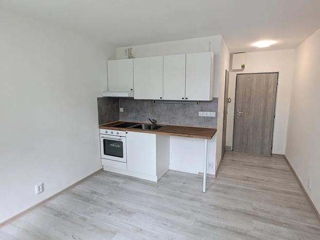 Pronájem bytu 1+kk, Kraslice, B. Smetany, 22 m2