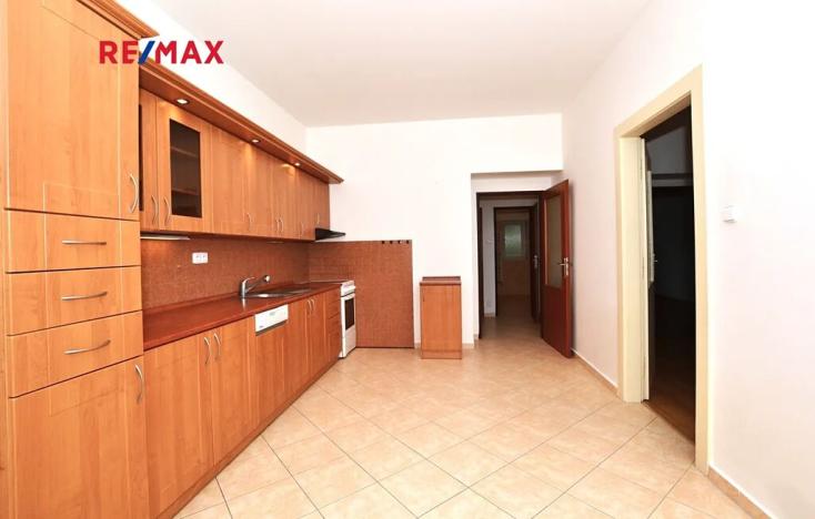 Pronájem bytu 2+1, Plzeň, Baarova, 78 m2