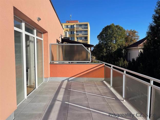 Pronájem bytu 1+kk, Praha, Běchorská, 42 m2