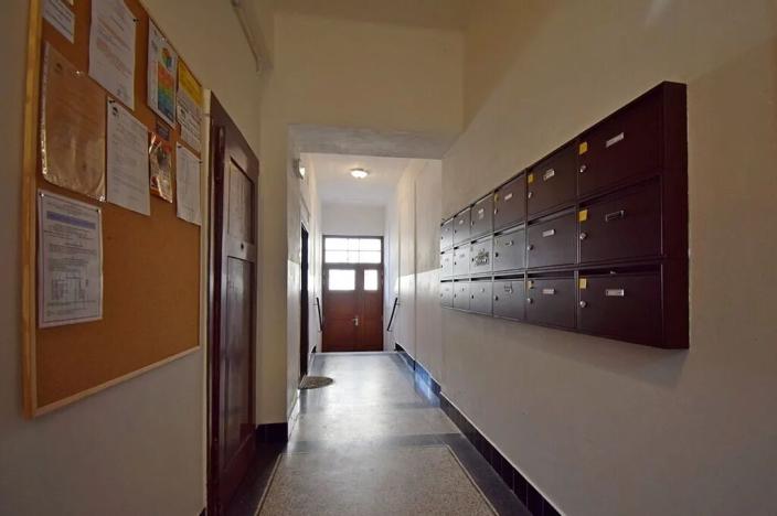 Pronájem bytu 1+kk, Praha - Holešovice, U Uranie, 26 m2