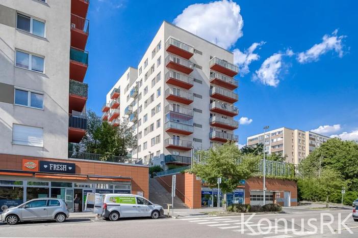 Prodej bytu 2+kk, Praha - Stodůlky, Petržílkova, 70 m2