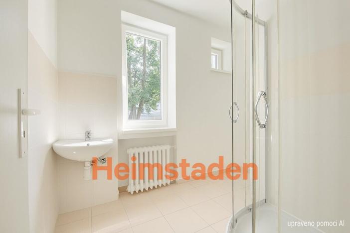 Pronájem bytu 1+kk, Karviná - Nové Město, Řecká, 28 m2