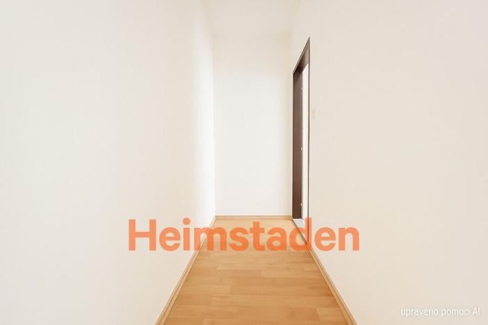 Pronájem bytu 1+kk, Karviná - Nové Město, Řecká, 28 m2