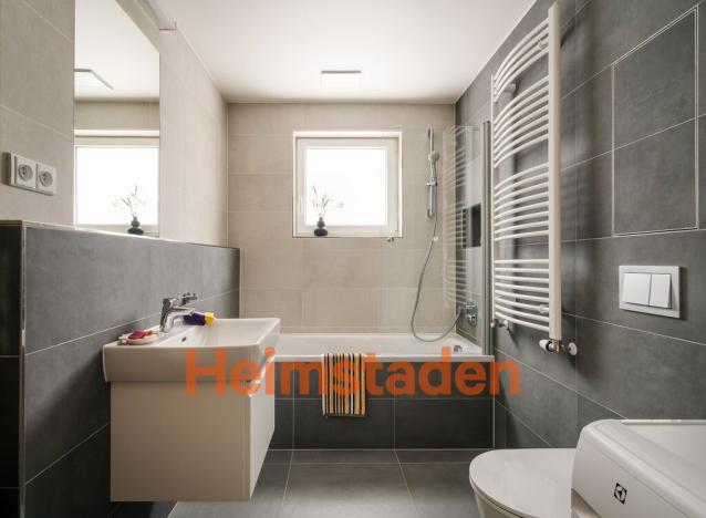 Pronájem bytu 2+kk, Praha - Holešovice, U Pergamenky, 54 m2