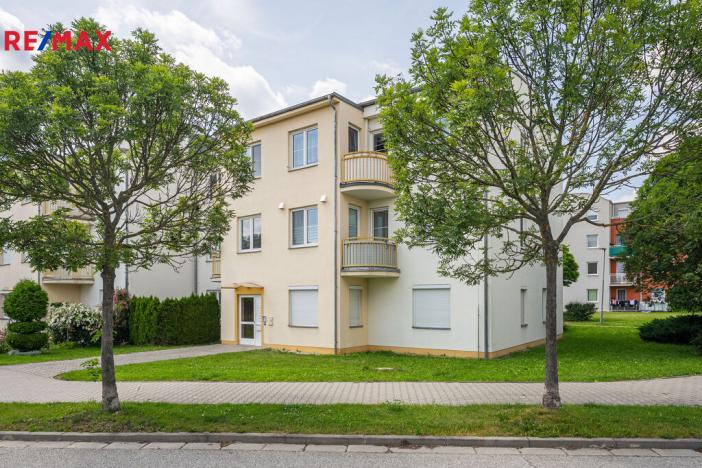 Pronájem bytu 3+1, Holice, Ottmarova, 68 m2