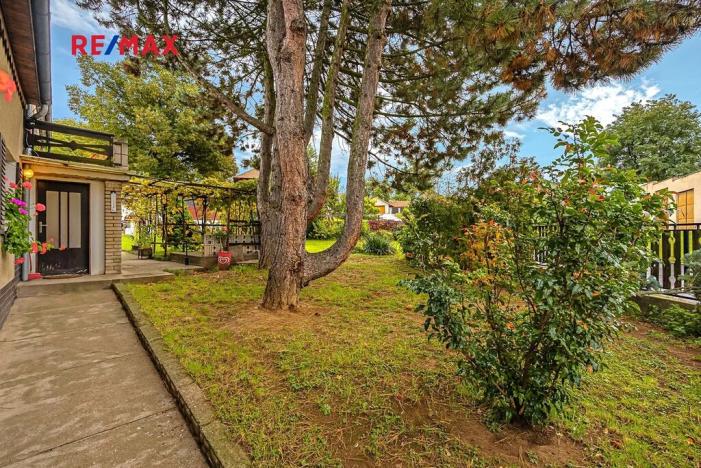 Prodej rodinného domu, Zlosyň, 307 m2