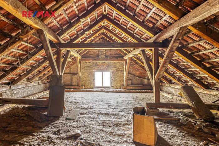 Prodej rodinného domu, Zlosyň, 307 m2